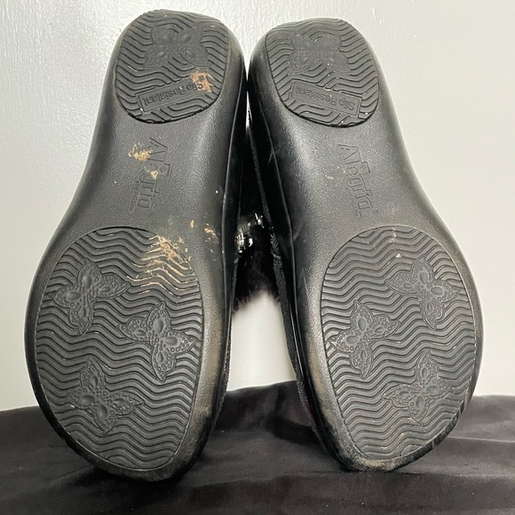 Alegria Meri Red Tartan Plaid Faux Fur Lined Leather Ankle Booties - Picture 9 of 11